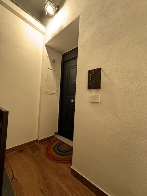 Domus Miraculi: Casa Storica Nel Cuore Di Napoli Bagian luar foto