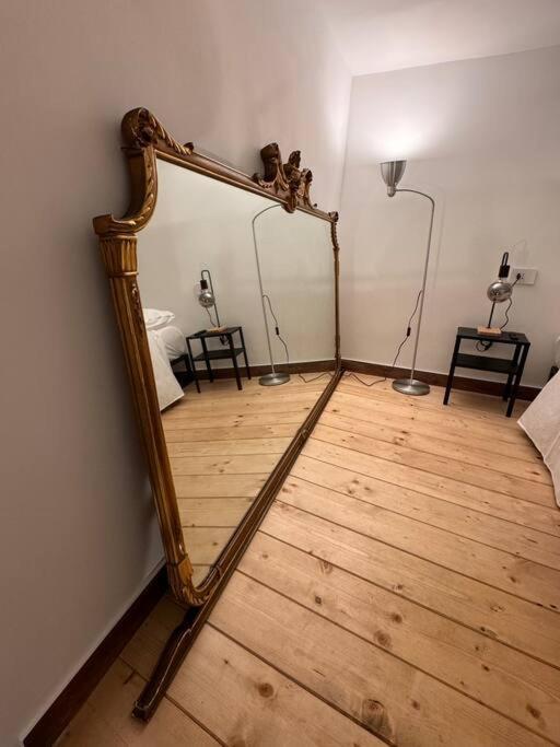 Domus Miraculi: Casa Storica Nel Cuore Di Napoli Bagian luar foto