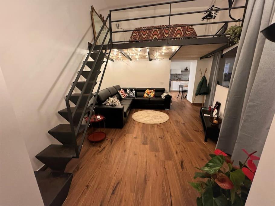 Domus Miraculi: Casa Storica Nel Cuore Di Napoli Bagian luar foto